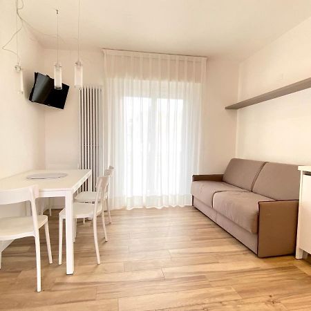 Appartamenti Cristina Carraro Immobiliare - Family Apartments Lido di Jesolo Luaran gambar