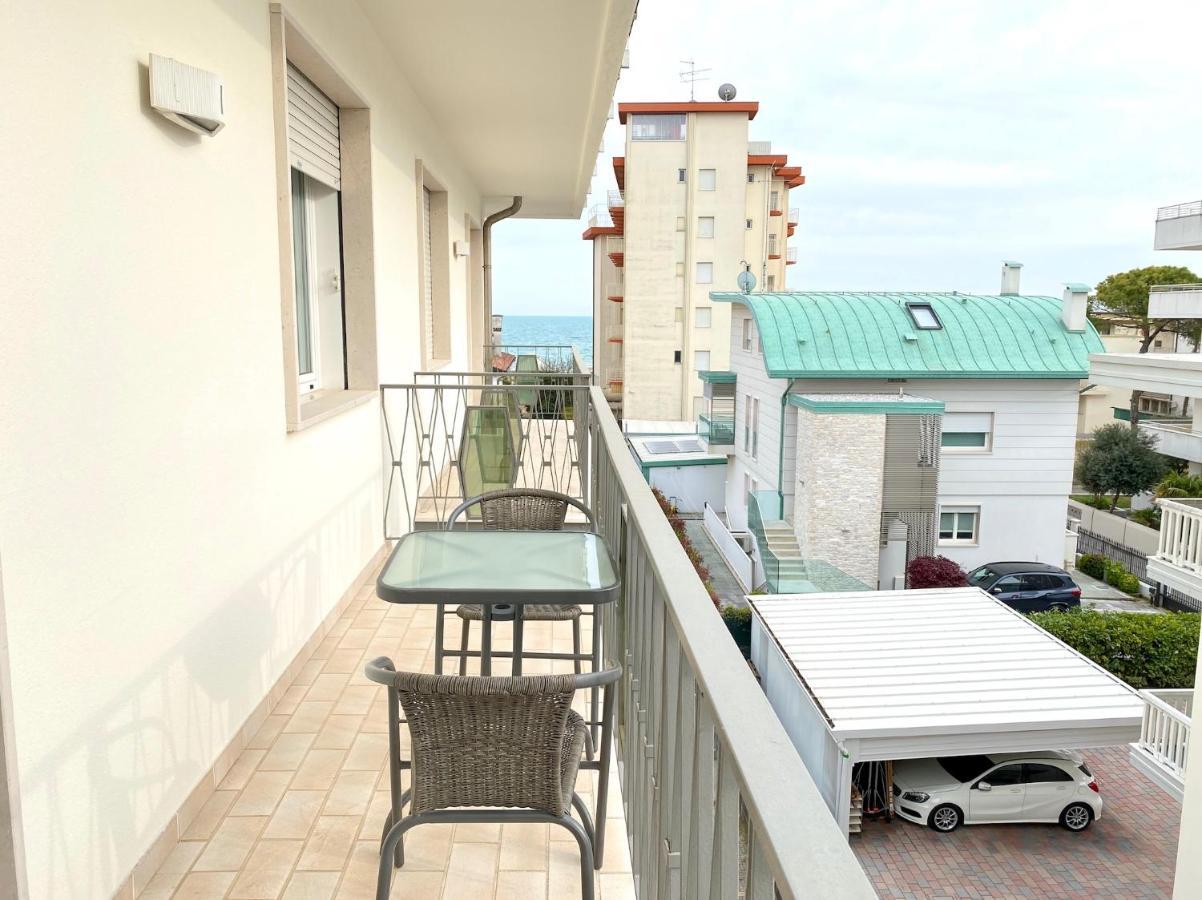Appartamenti Cristina Carraro Immobiliare - Family Apartments Lido di Jesolo Luaran gambar