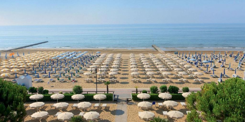 Appartamenti Cristina Carraro Immobiliare - Family Apartments Lido di Jesolo Luaran gambar